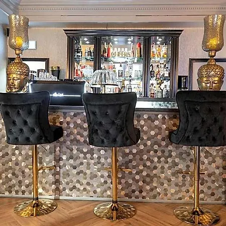 83 酒店